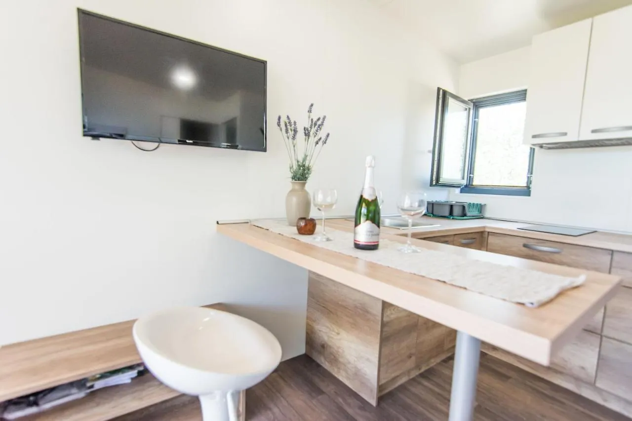 Mobile Home Plumeria 2 Biograd Na Moru 0*,  Croatia
