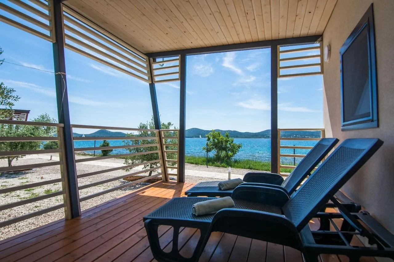 Mobile Home Plumeria 2 Biograd Na Moru