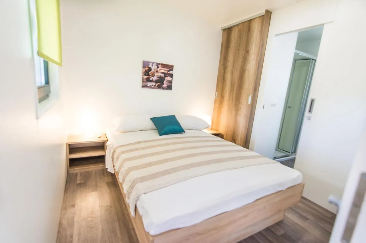 Holiday home Mobile Home Plumeria 2 Biograd Na Moru